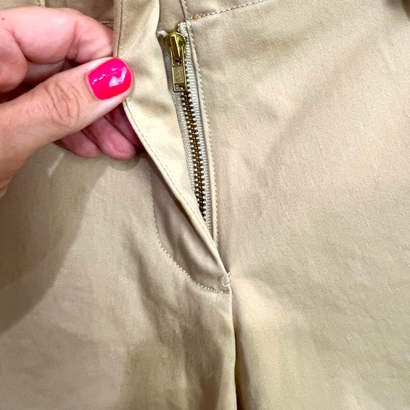 Tory Burch Kinney Bermuda Shorts in Khaki/Tan/Chino, Size 2 - Picture 2 of 6